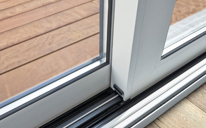 fix a sliding door that won't open